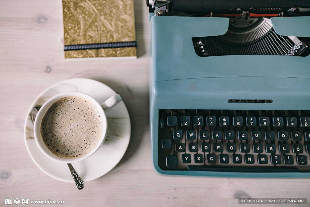 打字机特写图片