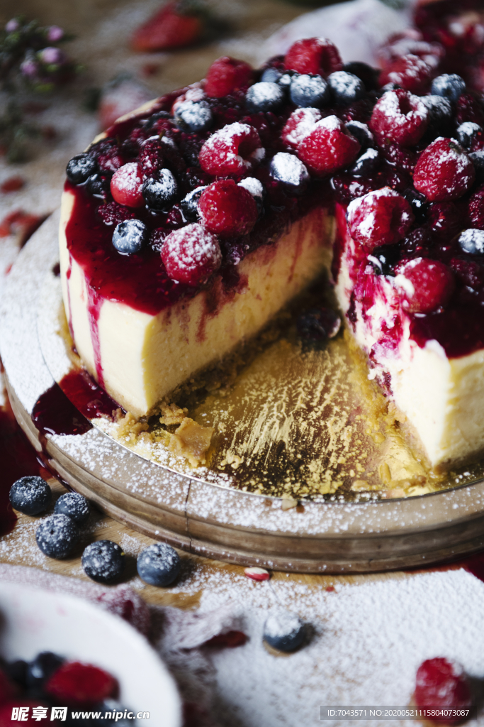 水果蛋糕西点烘焙摄影图