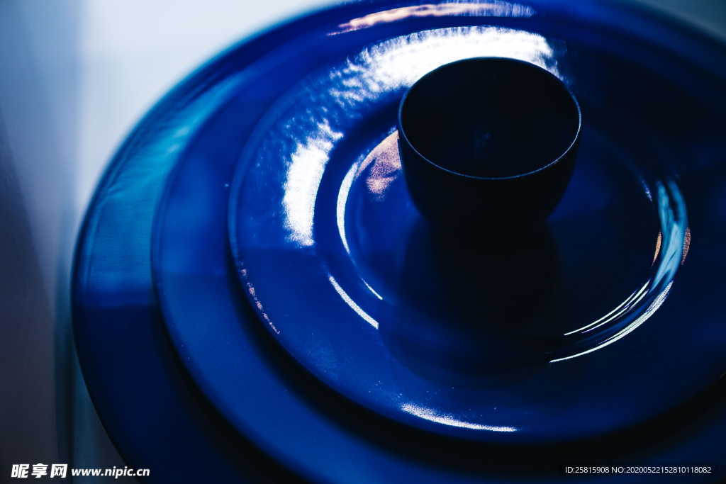 陶瓷餐具用品图片