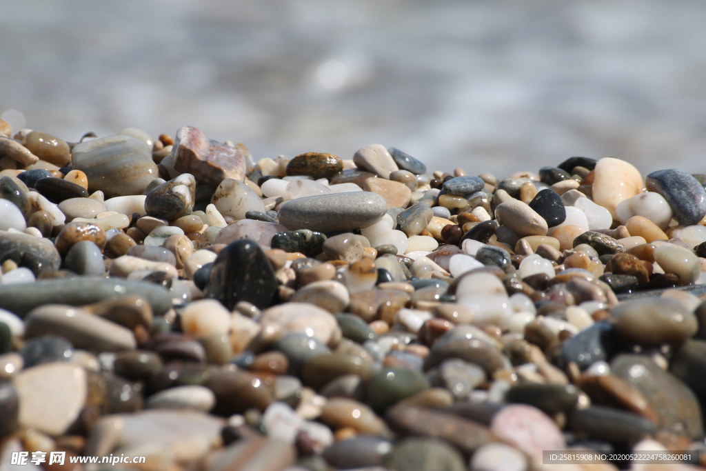 鹅卵石卵石石子图片