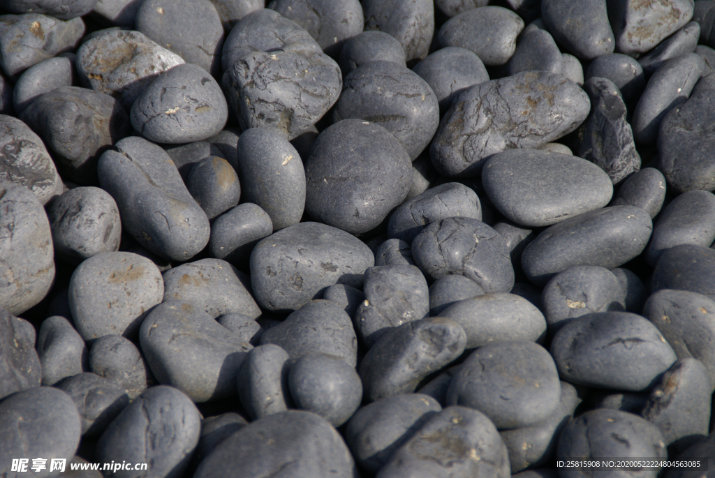 鹅卵石卵石石子图片