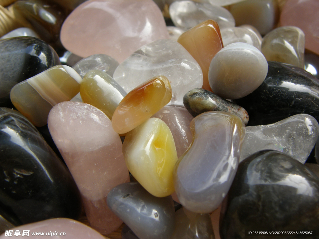 鹅卵石卵石石子图片