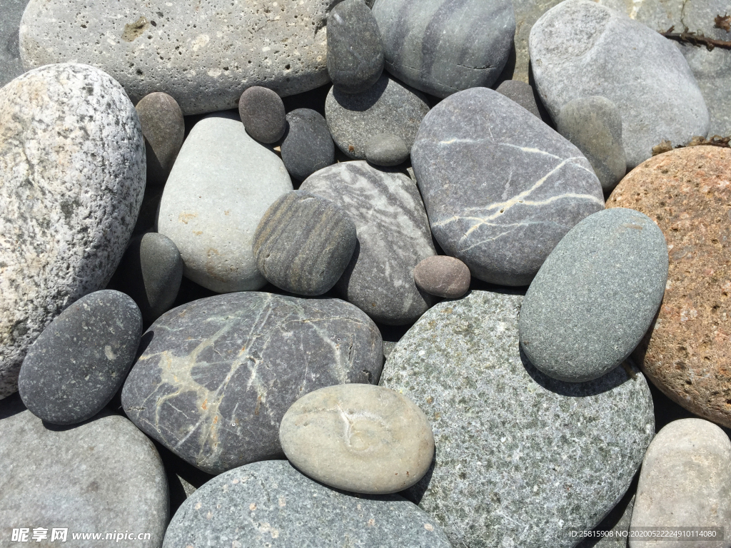 鹅卵石卵石石子图片