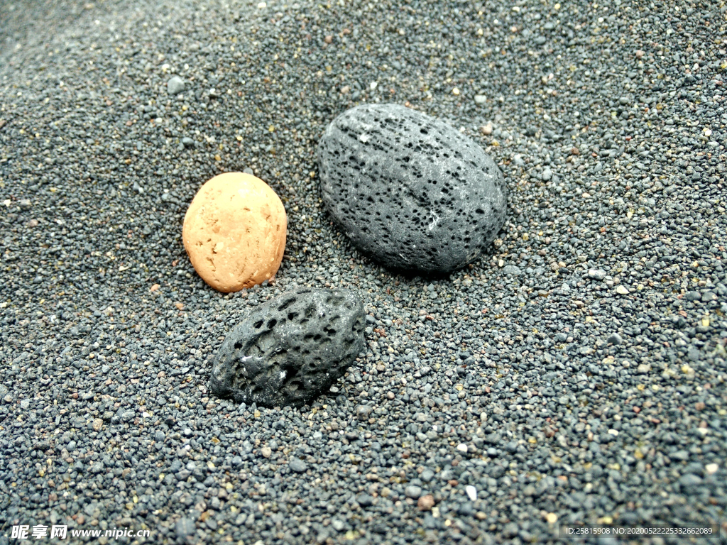 鹅卵石卵石石子图片