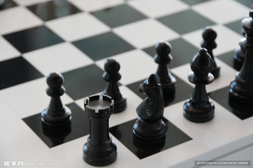 国际象棋博弈图片