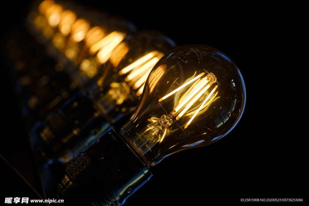 灯泡照明图片