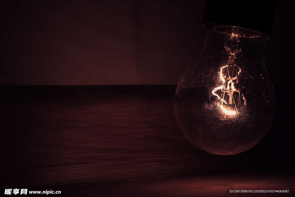灯泡照明图片