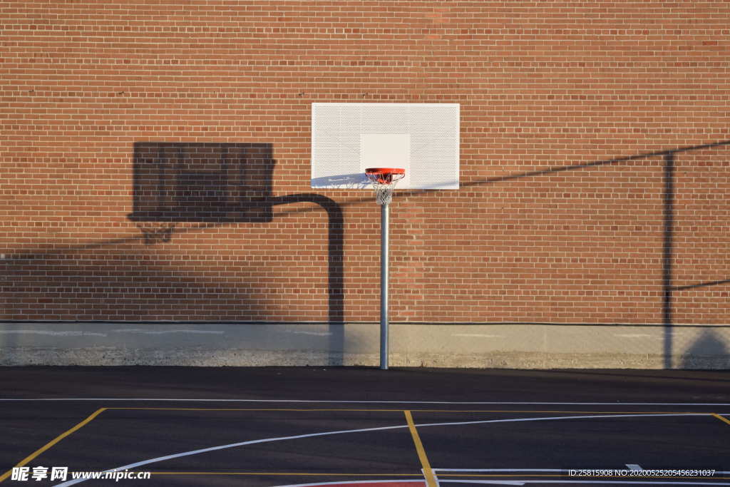 篮球框篮板蓝框图片