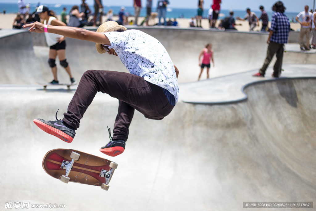 滑板休闲运动炫酷图片