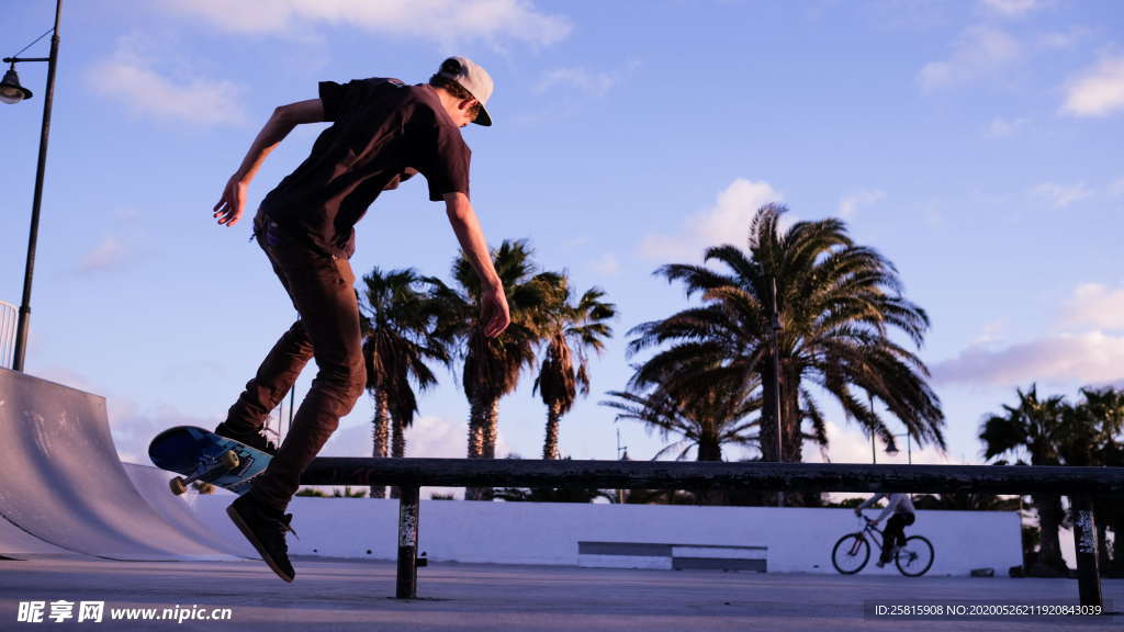 滑板休闲运动炫酷图片