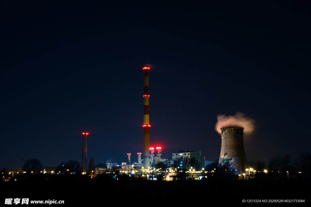 工厂夜景