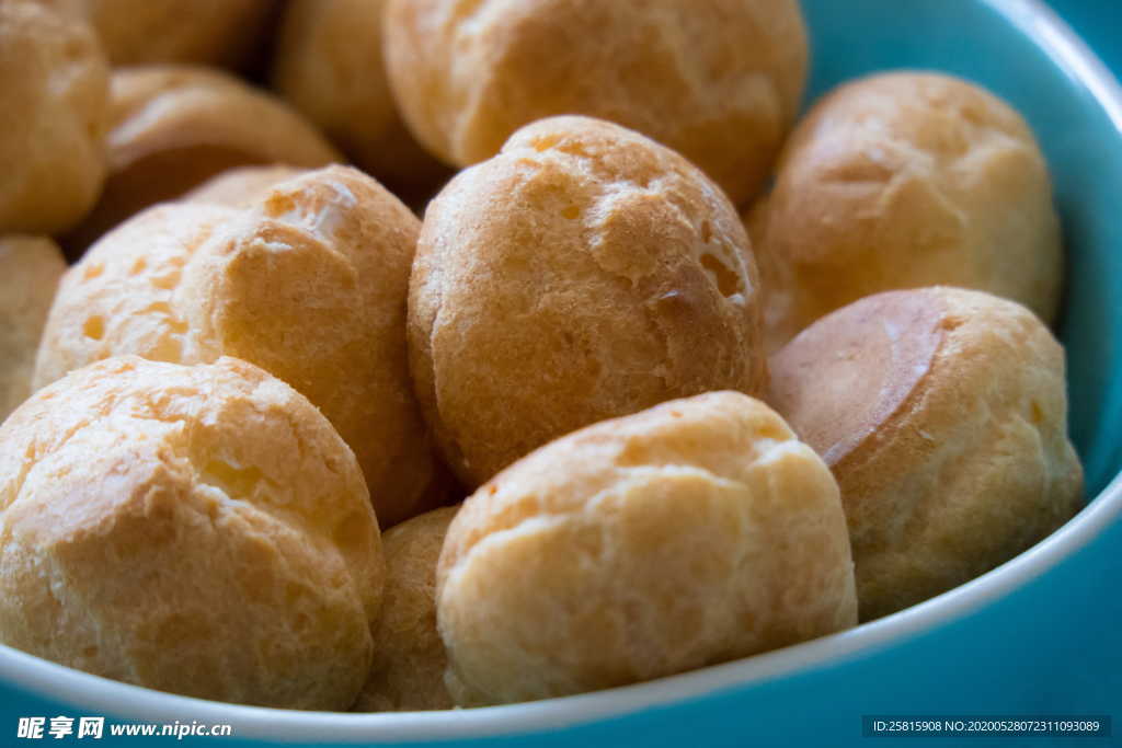 泡芙奶油泡芙烘焙图片