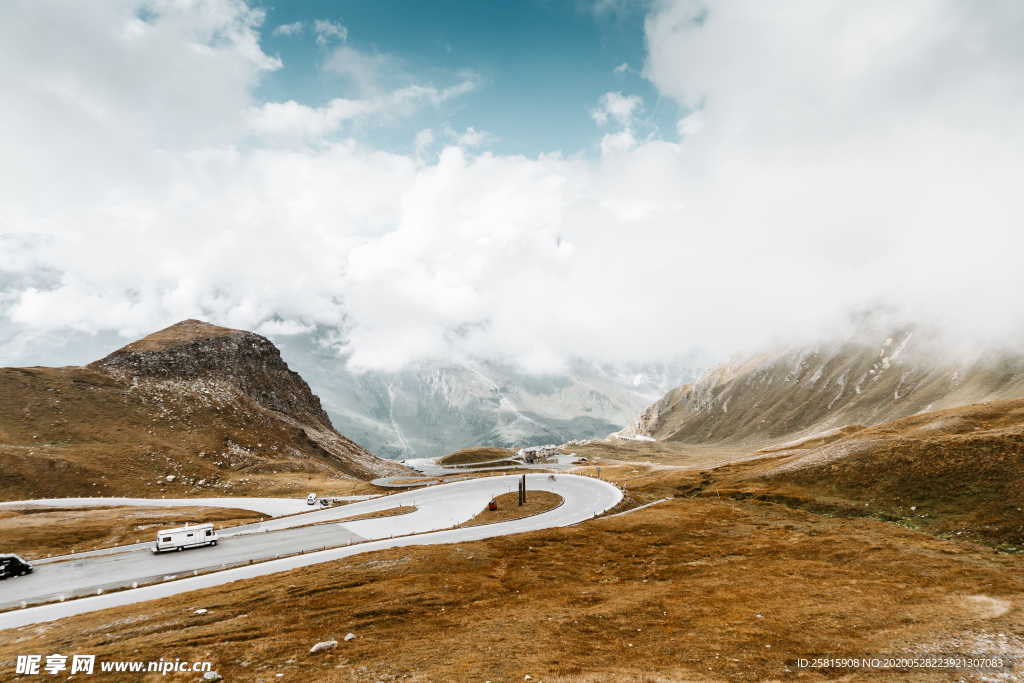 公路山路小径小道图片