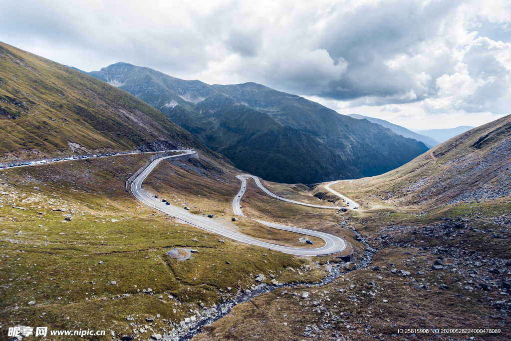 公路山路小径小道图片