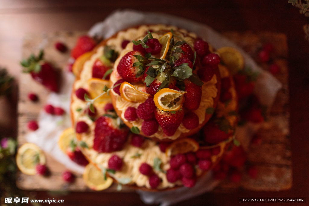 草莓蛋糕水果蛋糕图片