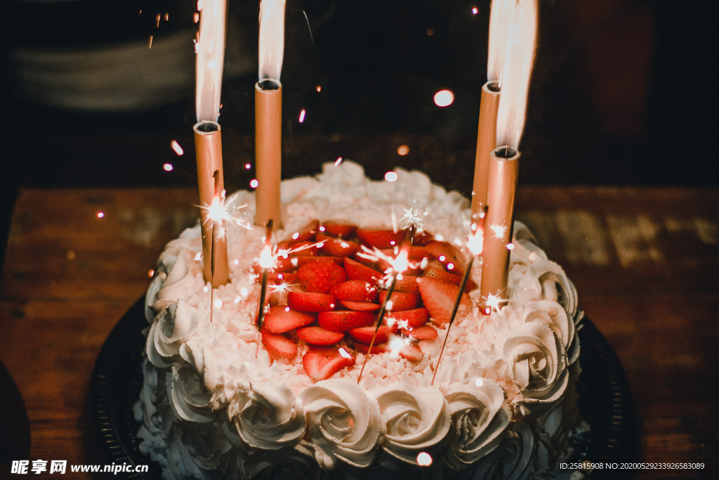 草莓蛋糕水果蛋糕图片