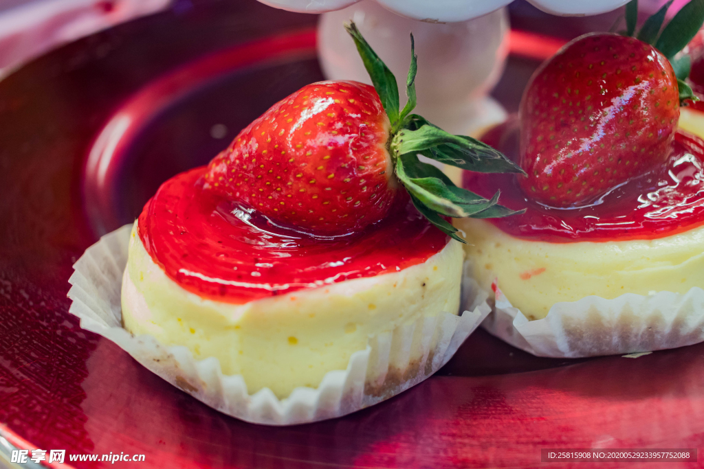 草莓蛋糕水果蛋糕图片