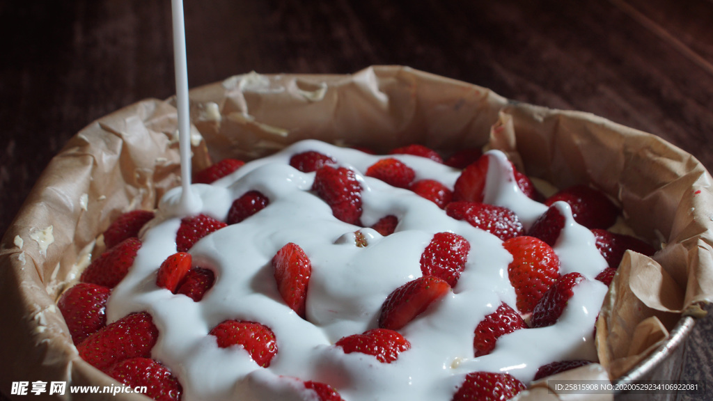 草莓蛋糕水果蛋糕图片