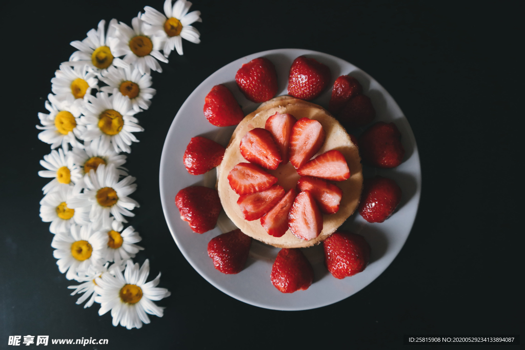 草莓蛋糕水果蛋糕图片