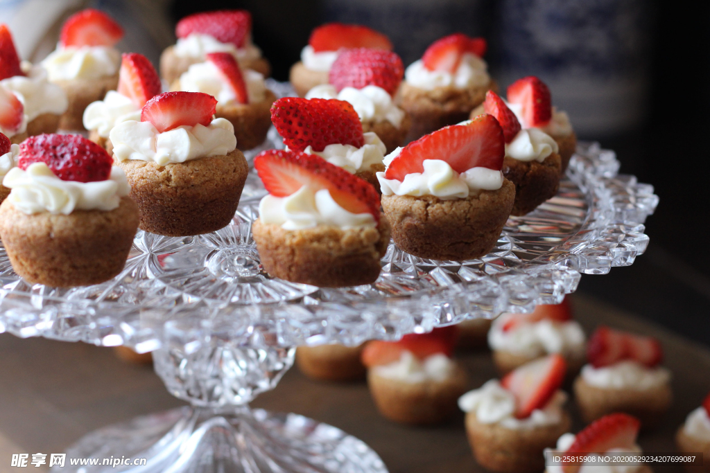 草莓蛋糕水果蛋糕图片