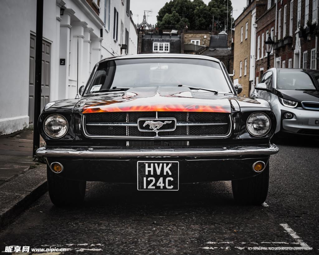 野马古董车老爷车复古街头