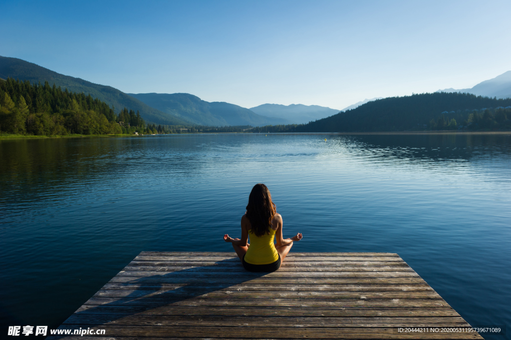 美女瑜伽高清摄影