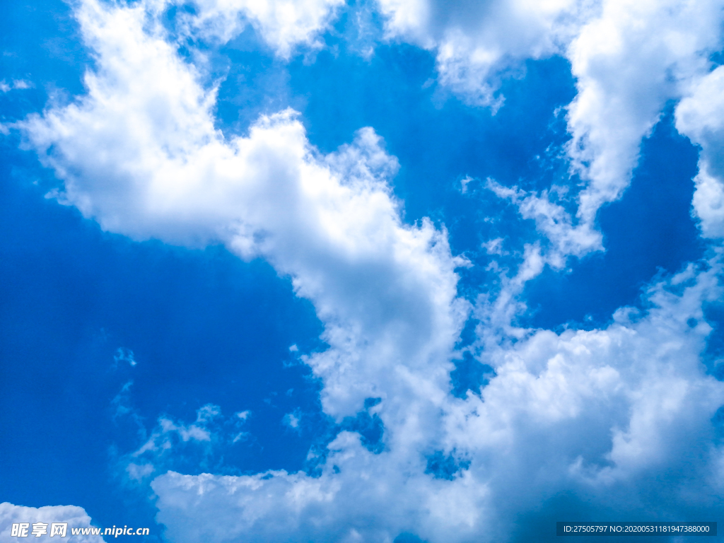 蓝天白云