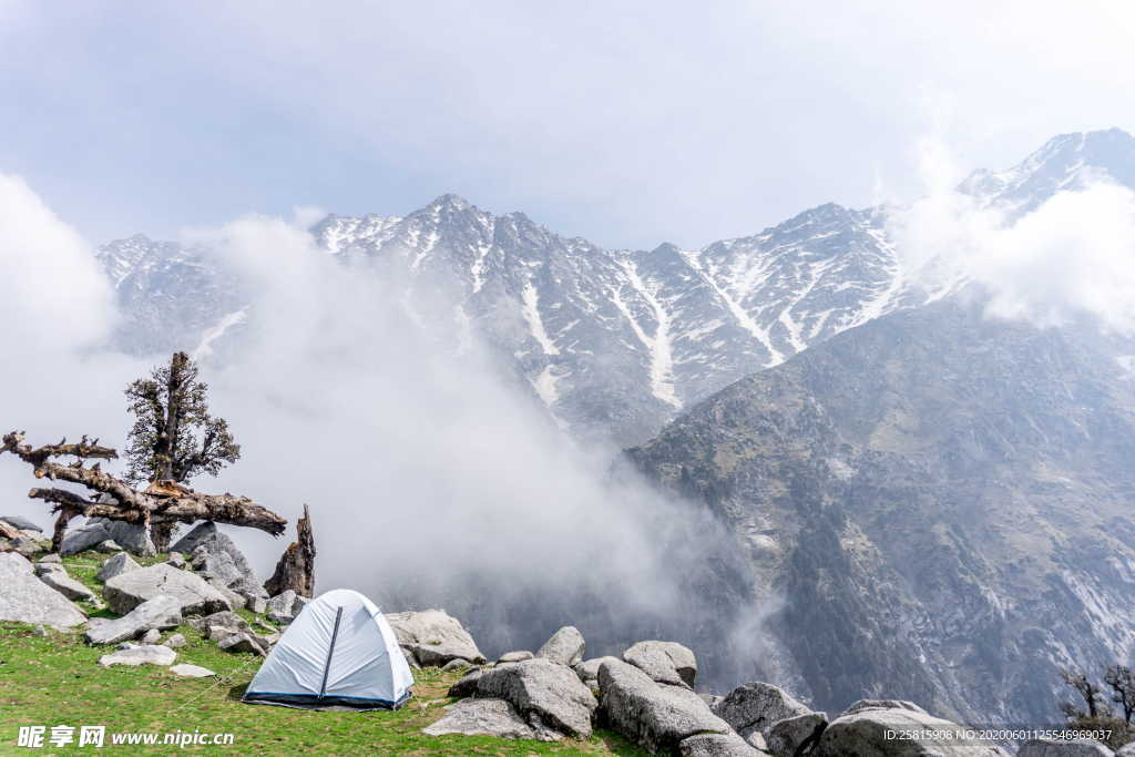 喜马拉雅山风景图片