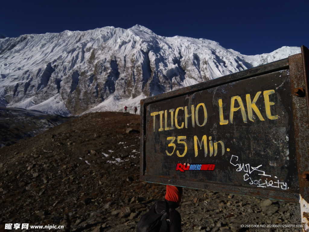 喜马拉雅山风景图片