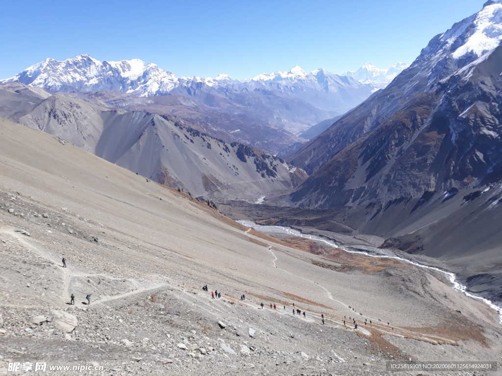 喜马拉雅山风景图片