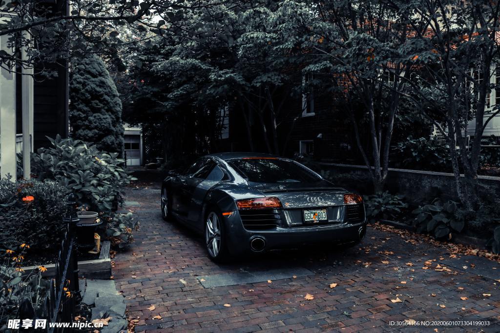 豪车跑车庭院文艺背景素材