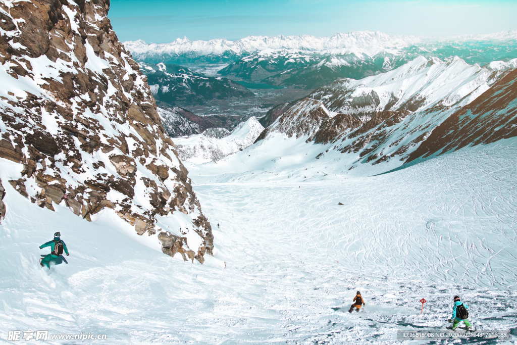 滑雪运动滑雪板图片