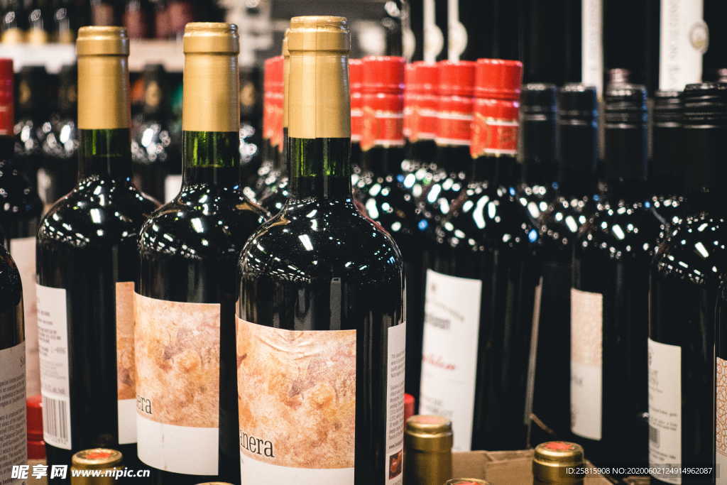 瓶子酒瓶玻璃瓶饮料瓶图片