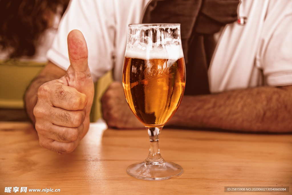 啤酒饮料酒水图片