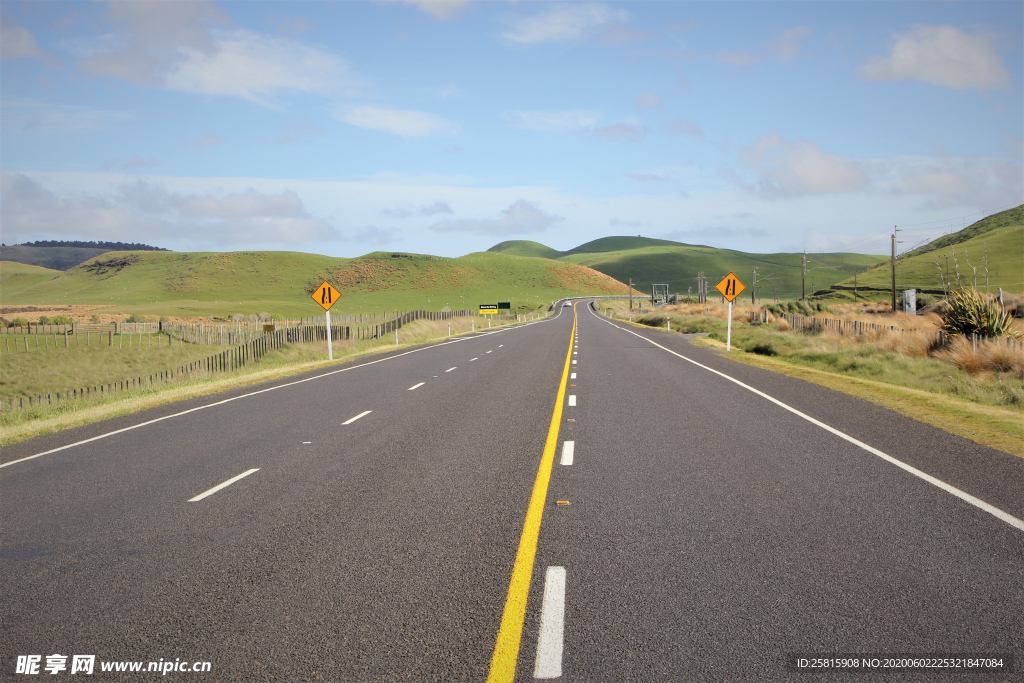 公路道路山路小道图片