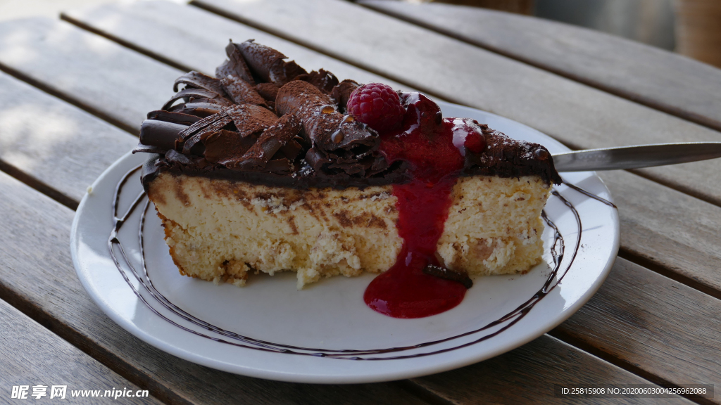 切块蛋糕美味图片