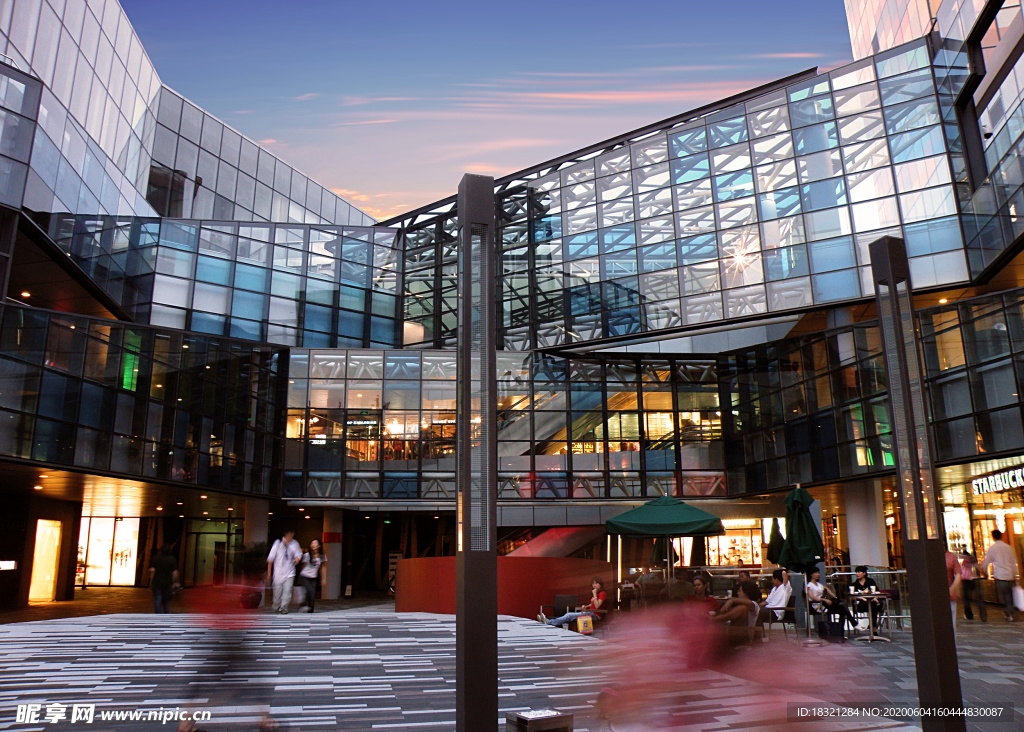 繁华商业商场综合体