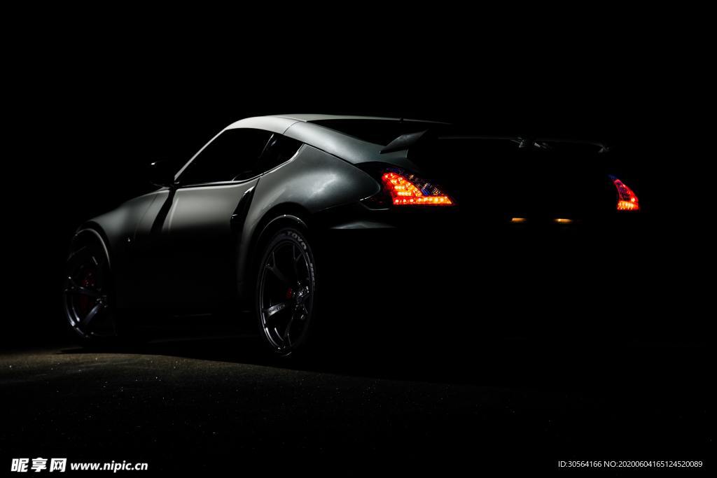 赛车跑车轿车停车场建筑背景素材