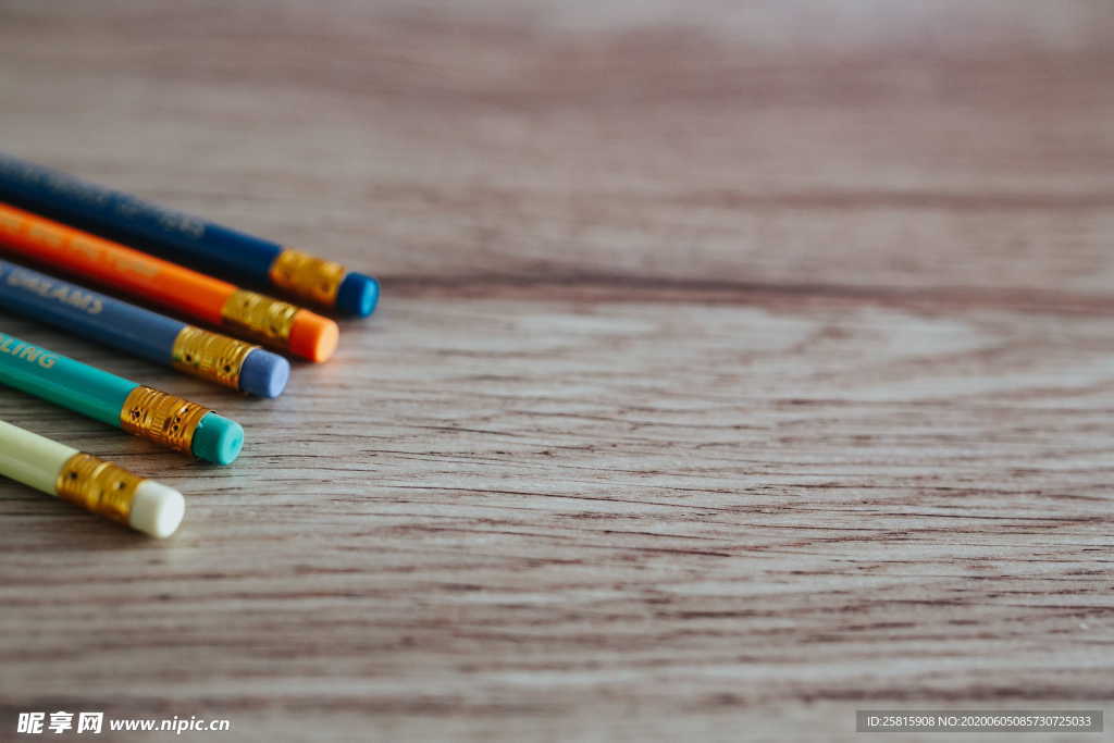 铅笔彩色铅笔画笔图片