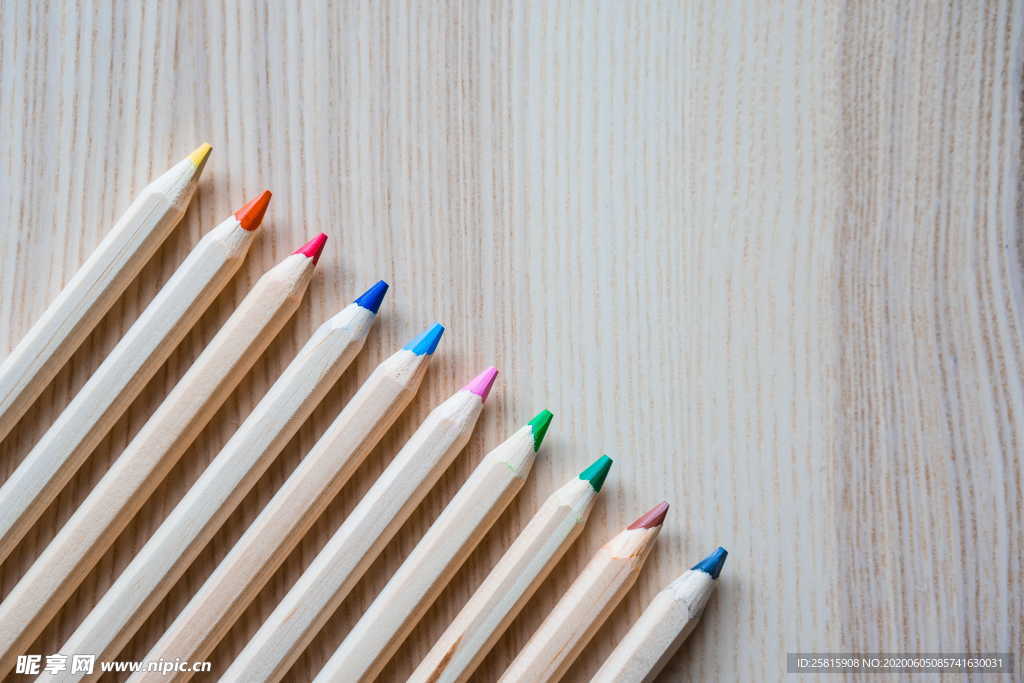 铅笔彩色铅笔画笔图片