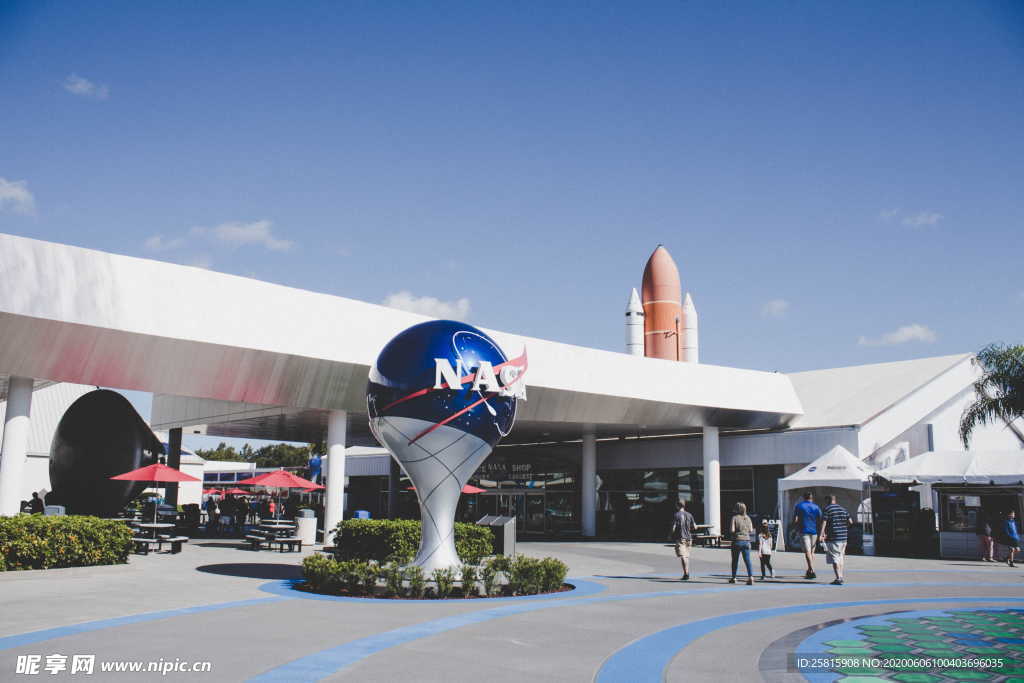 火箭飞船航天飞机图片