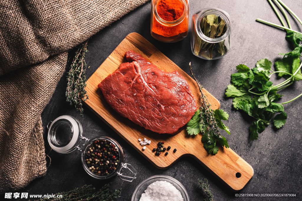 牛肉牛排鲜美图片