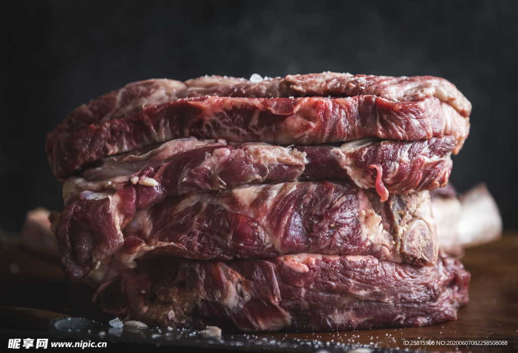 牛肉牛排鲜美图片