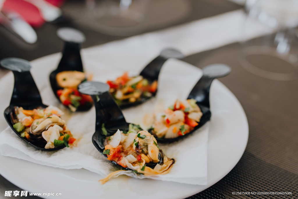 寿司料理海鲜美味图片