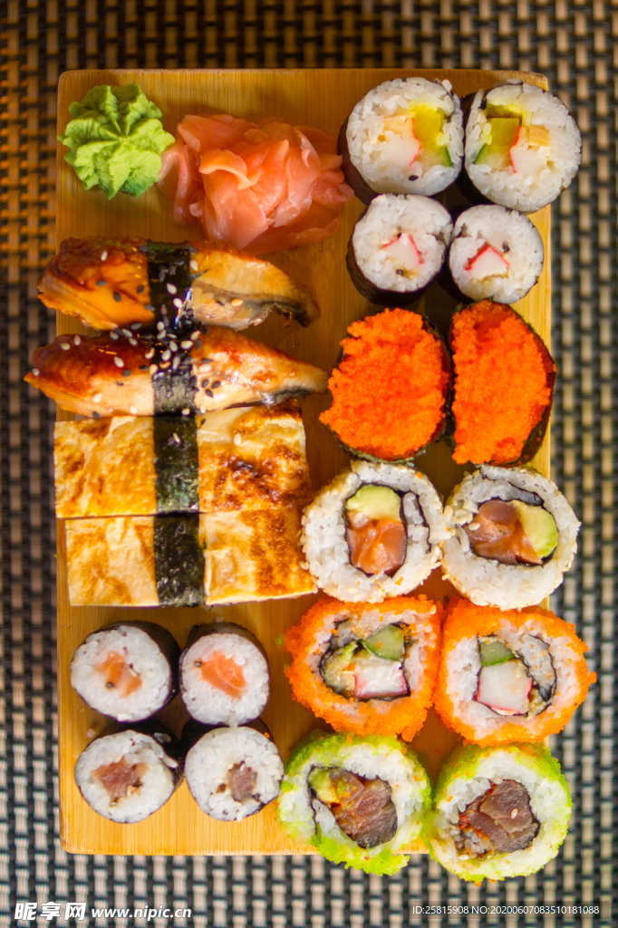 寿司料理海鲜美味图片