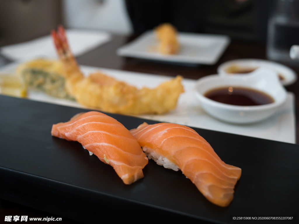 寿司料理海鲜美味图片