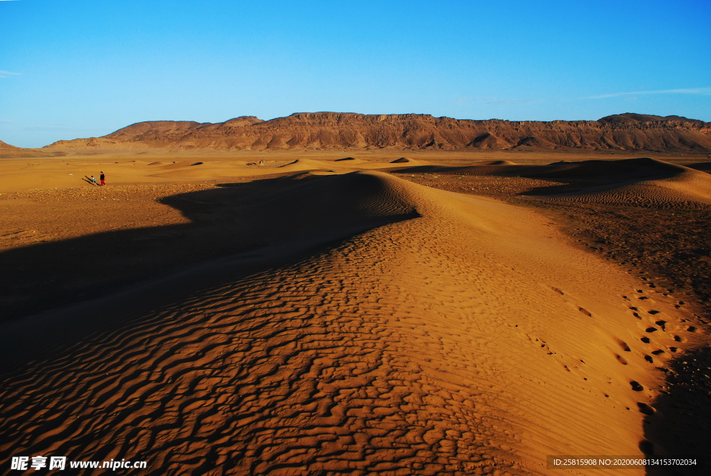 沙漠荒漠戈壁荒野图片