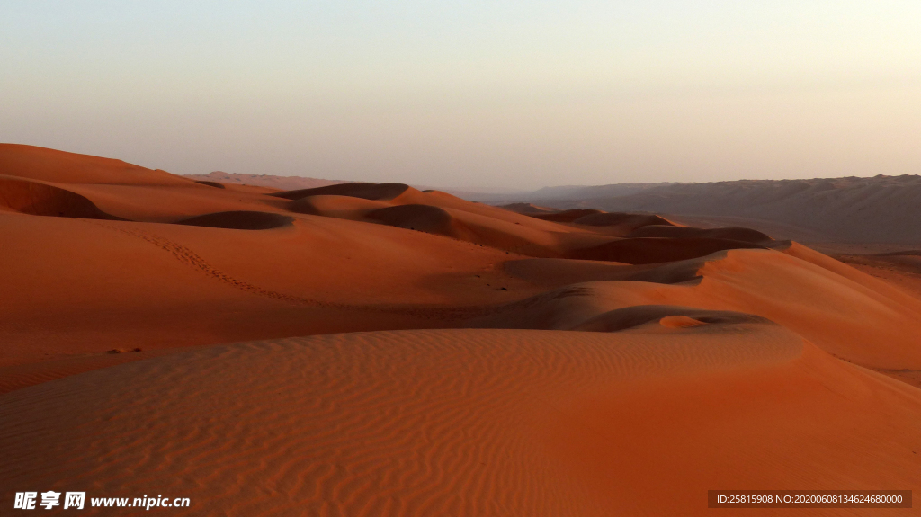 沙漠荒漠戈壁荒野图片