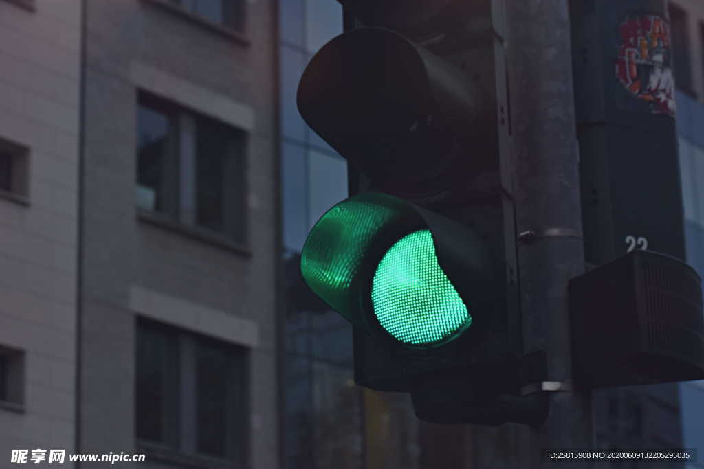 红绿灯交通灯信号灯指示灯图片