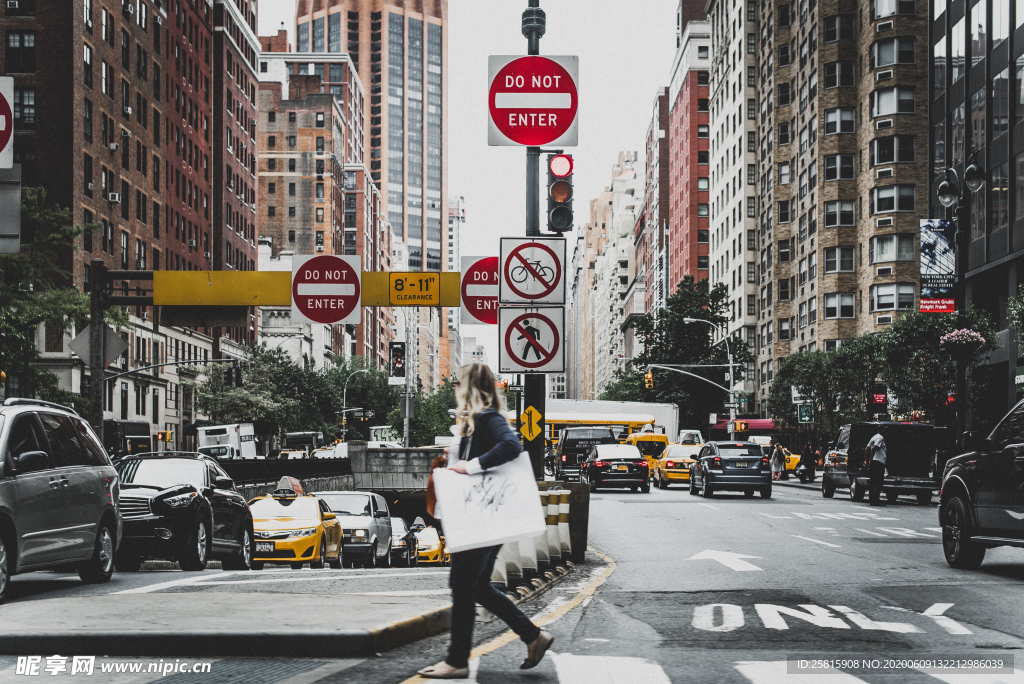 红绿灯交通灯信号灯指示灯图片